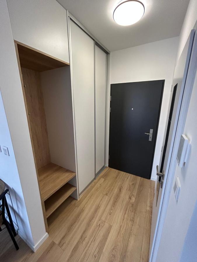 Cozy 1-Bedroom Condo Miloslavov Exterior photo