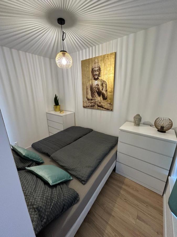 Cozy 1-Bedroom Condo Miloslavov Exterior photo