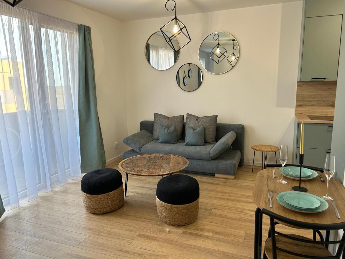 Cozy 1-Bedroom Condo Miloslavov Exterior photo